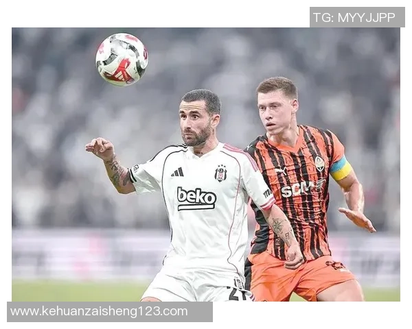 欧联杯激战西班牙与乌克兰球队争夺晋级名额的精彩对决